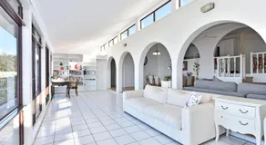 Sunshine Shores Absolute Waterfront - Image 5