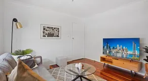 Windsor Cosy 2-Bedroom Unit in Quiet Neighborhood - Image 2