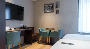 Business By Parkhotel -ANNEX- - Image 2