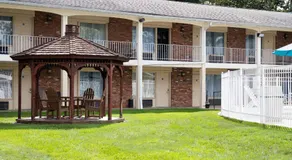 Crystal Inn Eatontown - Image 4