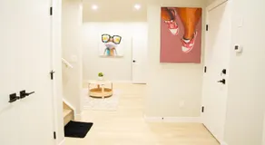 The Old Trafford - Stylish 2 bed suite - Image 4