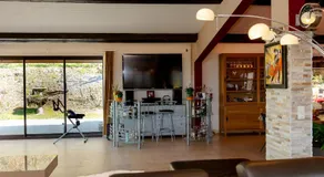 Maison avec Piscine, Spa et Jacuzzi - Image 4