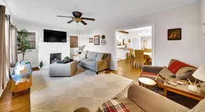 In-ground pool, hot tub, fire pit, massage room! - Image 2