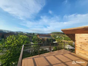 The Pine Retreat - Image 5