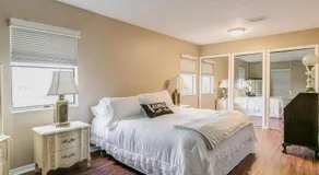 Welcome to Your Serene Waterfront Getaway! - Image 2