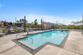 La Quinta Inn & Suites by Wyndham La Habra - Image 5