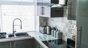 Beachmount Holiday Apartments - Image 3