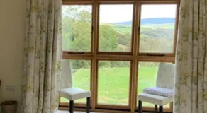 1 Bed Cottage - Sleeps 2 - Parking - Wifi - Image 3