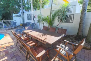 Bayview Beach Holiday Apartments - Image 5