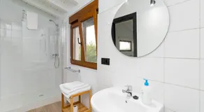 BENEDICTA FAMILY ROOMS - Image 2