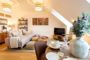 11 Crucible House | 2-Bed Apartment - Image 2