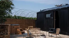 White House Hideaway - Image 4