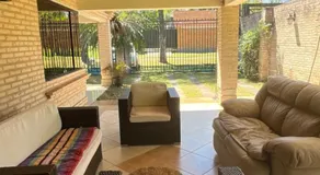 Habitacion privada en casa familiar - Image 3