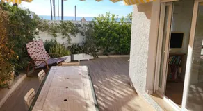Chalet | Vue sur l'eau | Plage à proximité - Image 4