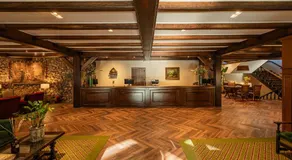 Serrazul Hotel - Image 3