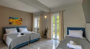 Pessada Bay Studios and Apartments - Image 2