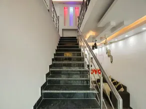 Hotel O Red Velvet Rooms & Banquet - Image 4