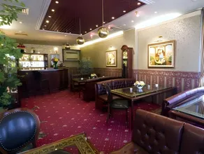 Hotel Central - Image 4