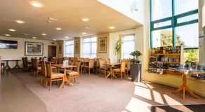 Sefton Express Hotel - Image 2