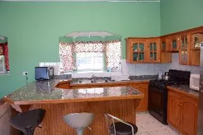 Hillview Apartments - Image 5