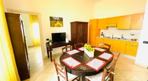 Regina Beach Holiday Apartments - Image 2