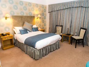 The Grove House Hotel - Image 2