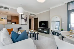 Skyline Huge 1 Bedroom Apartment Creek - Image 2