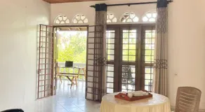 Shanon Lake Villa Surf Lodge - Image 2
