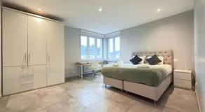 Spacious 3 bedrooms w parking in Limpertsberg - Image 2