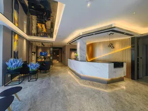 Home Inn Selected Qingdao Taidong Commercial Area Beer Street Zhongshan Park - Image 3