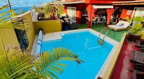 Villa con piscina climatizada y vistas al mar - Image 3