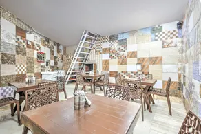 SPOT ON Royal King Guest House - Image 2