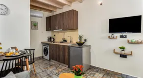 Klodian Suites - Image 5