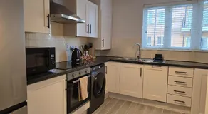 Dublin - 3 Bedroom Cosy Home - Sleeps Max 7 - Image 3