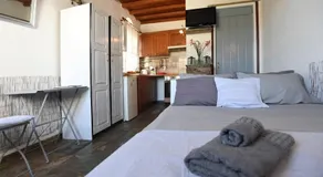 Lovely Studio Apartment For 2 Ppl In Tinos - Image 2