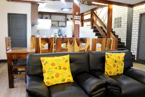 QUAD HOUSE - Olang Island - Image 4