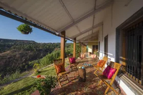 SaffronStays Verandah by the Valley, Panchgani - luxury villa and treehouse with beautiful valley and lake views - Image 5