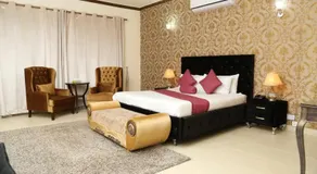 Westin Suites - Image 2