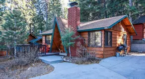Moonlight Lodge - Close to Bear Mountain, Fireplace, Deck, Barbecue - Image 3