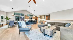 South Lake Tahoe Escape - Gourmet Kitchen & Hot Tub - Image 4