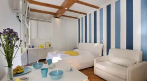 Montenapoleone Suite in the heart of Milan - Best Location Possible - Image 2