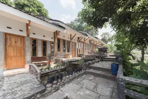 Urbanview Hotel D'Pineapple Villa Ciater by RedDoorz - Image 5