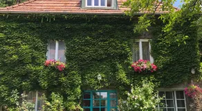 Schoenbrunn Gardens Deluxe Apartment - Image 4