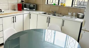 Zabalaza Guesthouse - Image 5