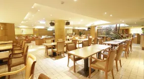 Hotel Avenue - Image 3