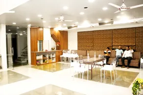 Hotel Vrindavan Vatika - Image 5