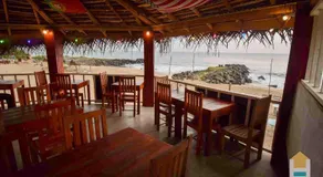 Little Pumpkin Cabanas & seafood restaurant - Image 2