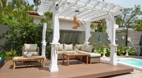 D' Mauchi Waterfront House - Image 5