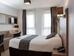 Aparthotel Adagio Access Massy Palaiseau - Image 1