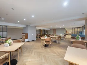Country Inn & Suites by Radisson Tianjin Jinghai Tuanbo Campus Town - Image 5
